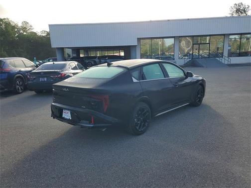 2025 Kia K4 GT-Line Turbo