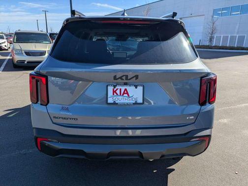 2025 Kia Sorento SX