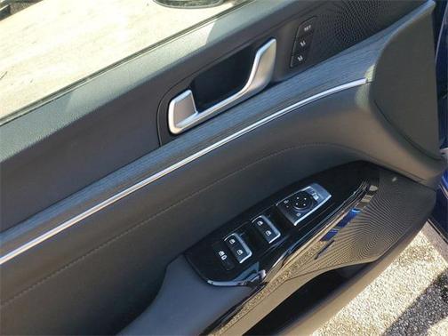 2025 Kia K5 EX
