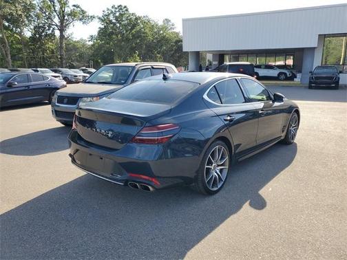 2022 Genesis G70 2.0T RWD