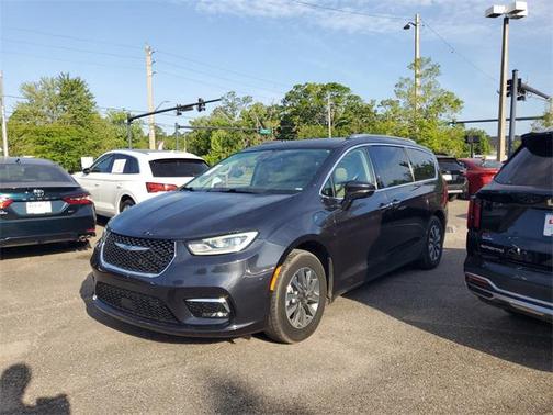 2021 Chrysler Pacifica Hybrid Touring L