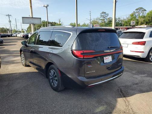 2021 Chrysler Pacifica Hybrid Touring L