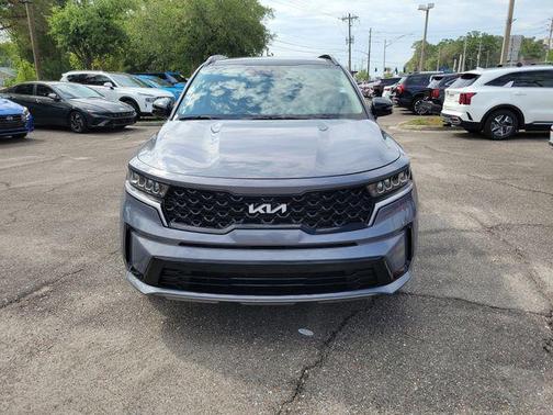 Everlasting Silver 2023 Kia Sorento S