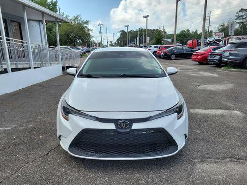 White 2022 Toyota Corolla LE