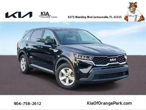 Ebony Black 2022 Kia Sorento LX