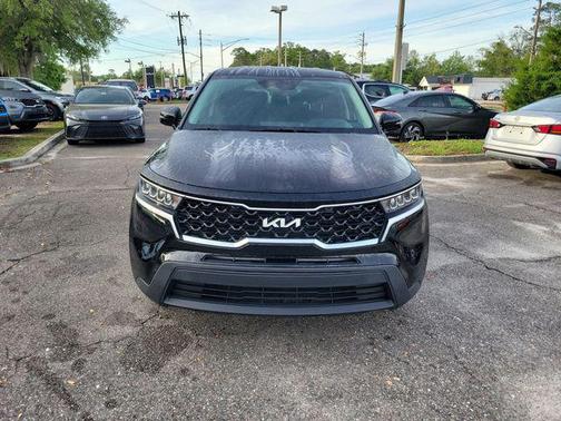 Ebony Black 2022 Kia Sorento LX