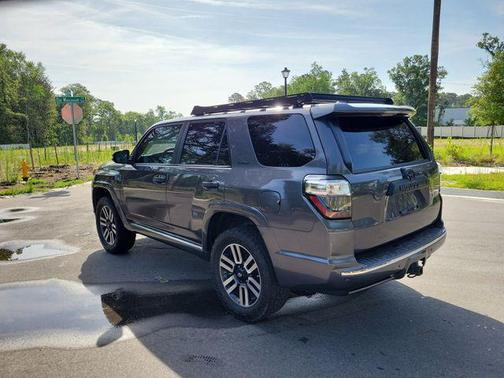 Magnetic Gray Metallic 2018 Toyota 4Runner Limited