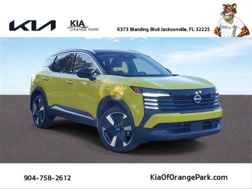 2025 Nissan Kicks SR