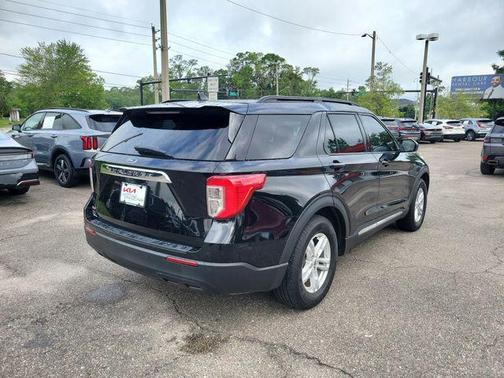 AGATE BLACK METALLIC 2022 Ford Explorer XLT