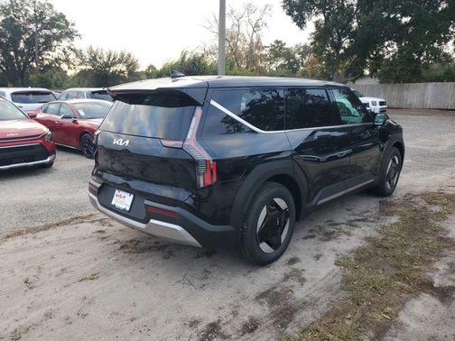 2026 Kia EV9 Light Short Range