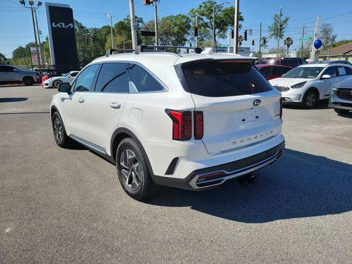 Snow White Pearl 2021 Kia Sorento Hybrid EX