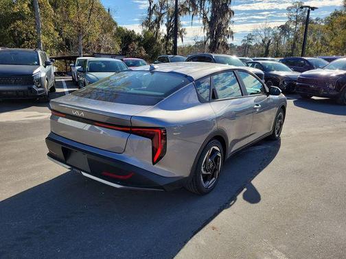 2026 Kia K4 EX