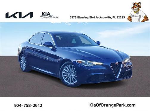 2021 Alfa Romeo Giulia Base