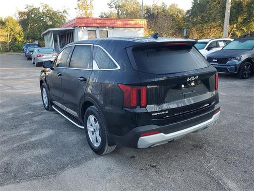 2024 Kia Sorento LX