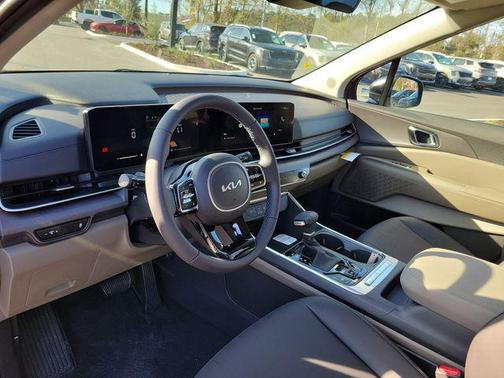 Aurora Black Pearl 2026 Kia Carnival EX