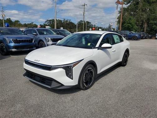 2025 Kia K4 EX