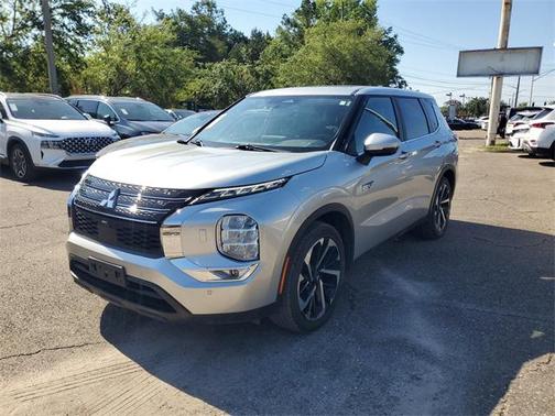 2023 Mitsubishi Outlander PHEV SE S-AWC