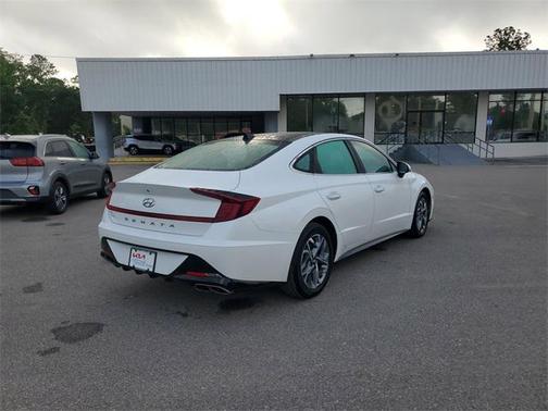 2022 Hyundai SONATA SEL