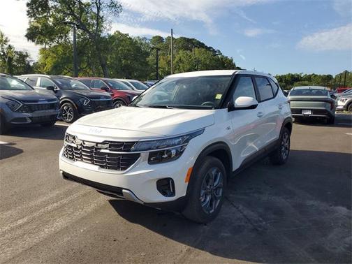 2025 Kia Seltos LX