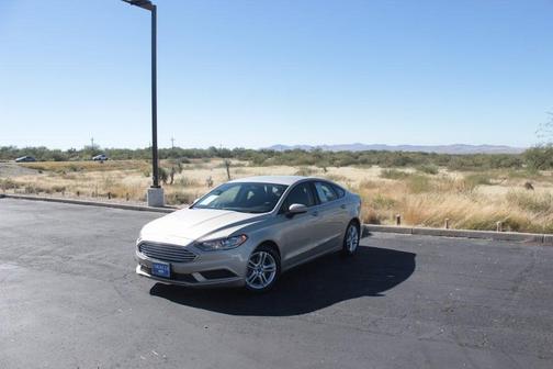 Photo 3 of 27 of 2018 Ford Fusion SE