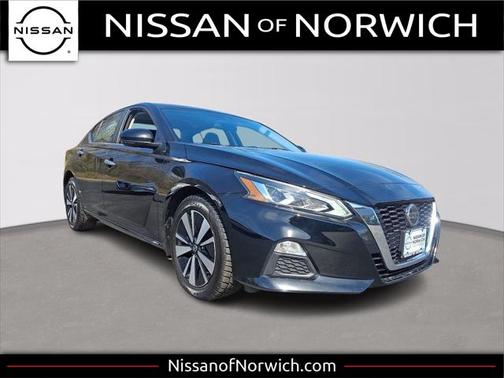 2022 Nissan Altima 2.5 SV