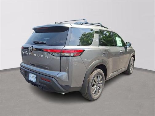 2025 Nissan Pathfinder SV 4WD