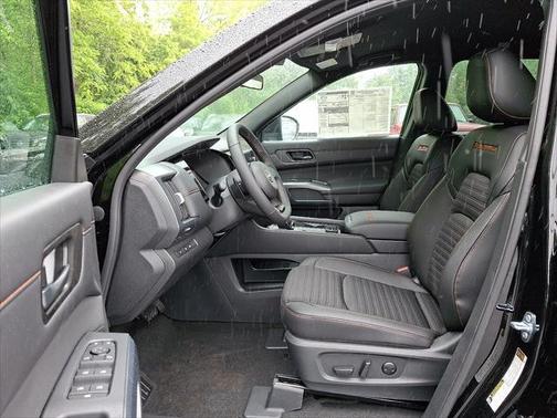 2025 Nissan Pathfinder Rock Creek 4WD
