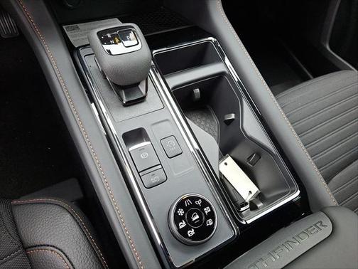 2025 Nissan Pathfinder Rock Creek 4WD