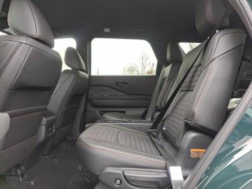 2025 Nissan Pathfinder Rock Creek 4WD