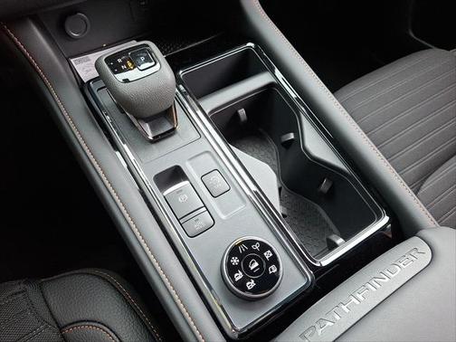 2025 Nissan Pathfinder Rock Creek 4WD