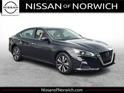 2022 Nissan Altima 2.5 SV