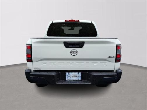 2023 Nissan Frontier S