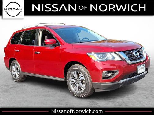 2019 Nissan Pathfinder SV