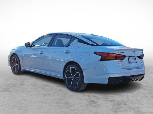 2023 Nissan Altima SR Intelligent AWD