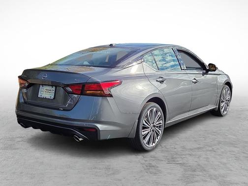 2025 Nissan Altima SL AWD