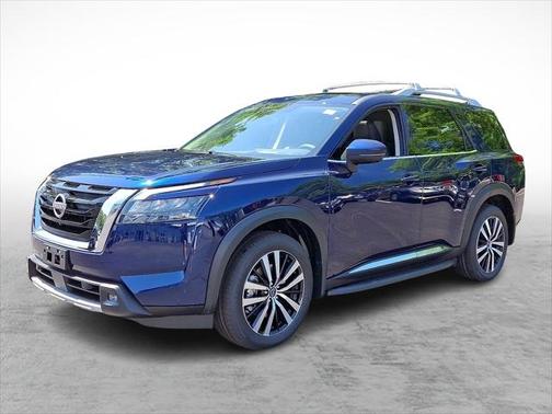 2025 Nissan Pathfinder Platinum 4WD