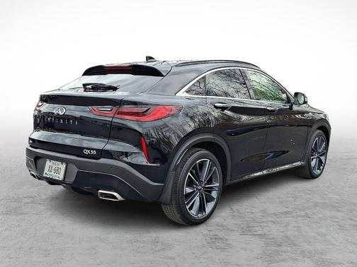 2023 INFINITI QX55 LUXE