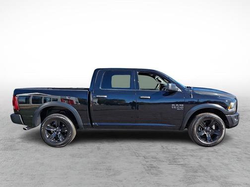 2024 RAM 1500 Classic Warlock Crew Cab 4x4 5'7' Box
