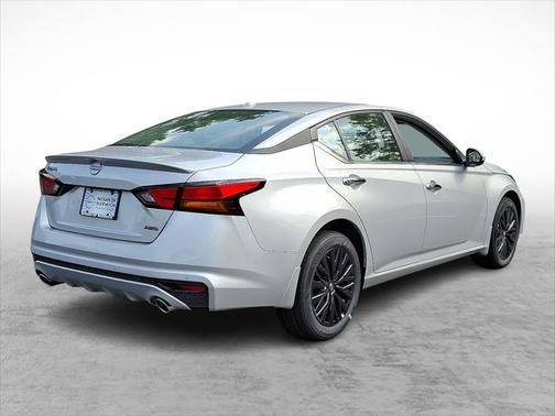 2025 Nissan Altima SV AWD