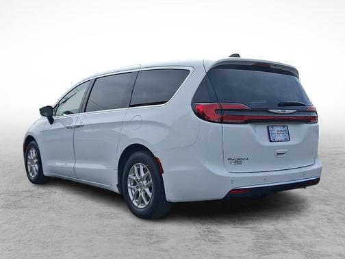 Bright White Clearcoat 2024 Chrysler Pacifica Touring L