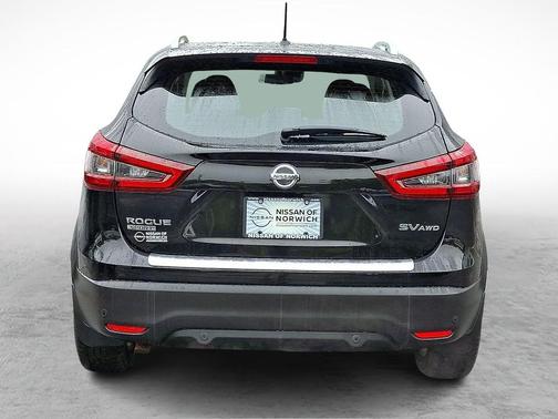 2022 Nissan Rogue Sport SV