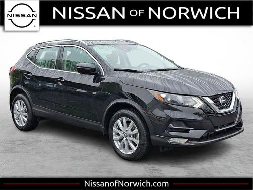 2022 Nissan Rogue Sport SV