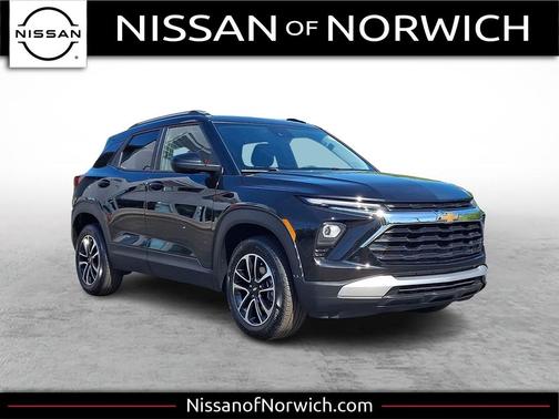 Black Metallic 2025 Chevrolet Trailblazer LT