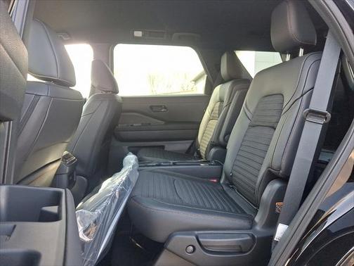2025 Nissan Pathfinder Rock Creek 4WD
