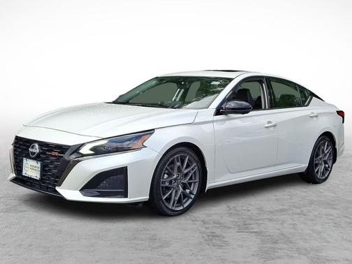 2023 Nissan Altima SR VC-Turbo FWD