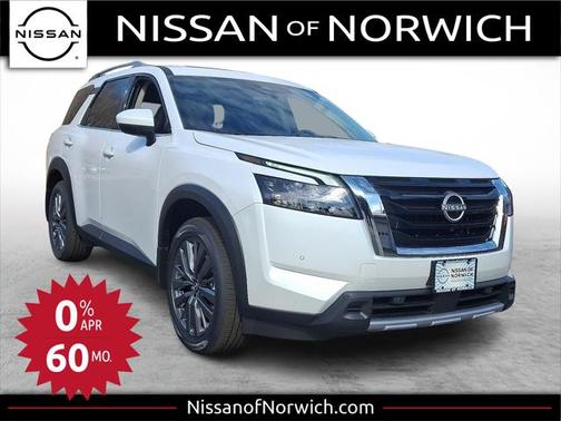2025 Nissan Pathfinder SL 4WD