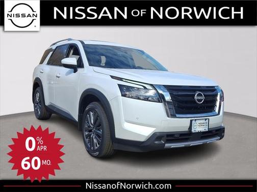 2025 Nissan Pathfinder SL 4WD