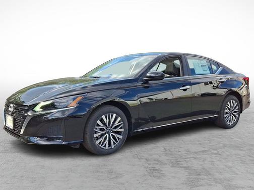 2025 Nissan Altima SV AWD