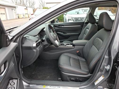 2025 Nissan Altima SR AWD