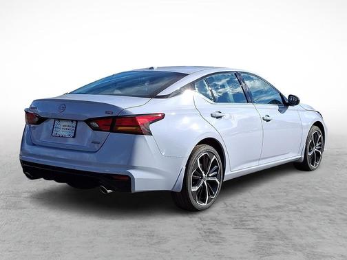 2025 Nissan Altima SR AWD